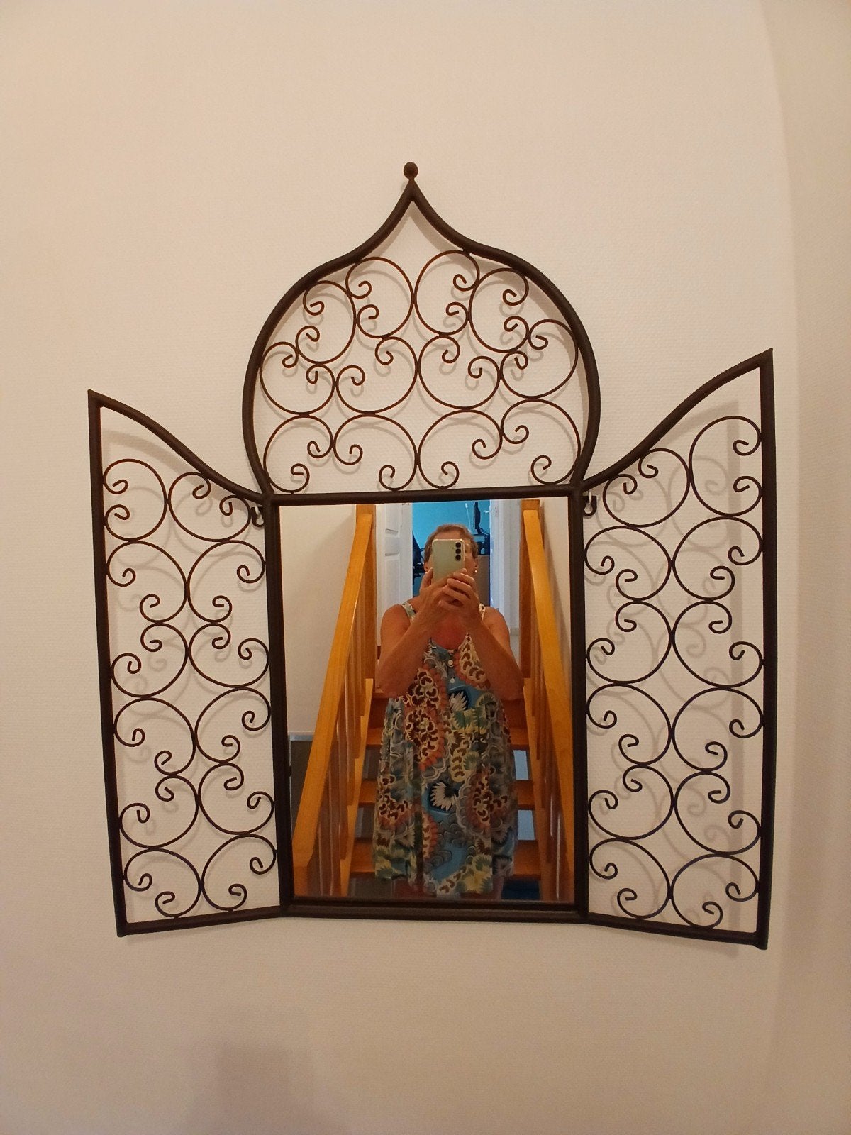 Miroir en fer forgé noir mat de style oriental., Maison & Meubles, Enlèvement