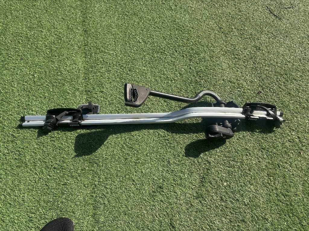 Thule 598001 dakdrager, zilver, Autos : Divers, Porte-vélos, Comme neuf, Vélo électrique, Galerie de toit, Enlèvement