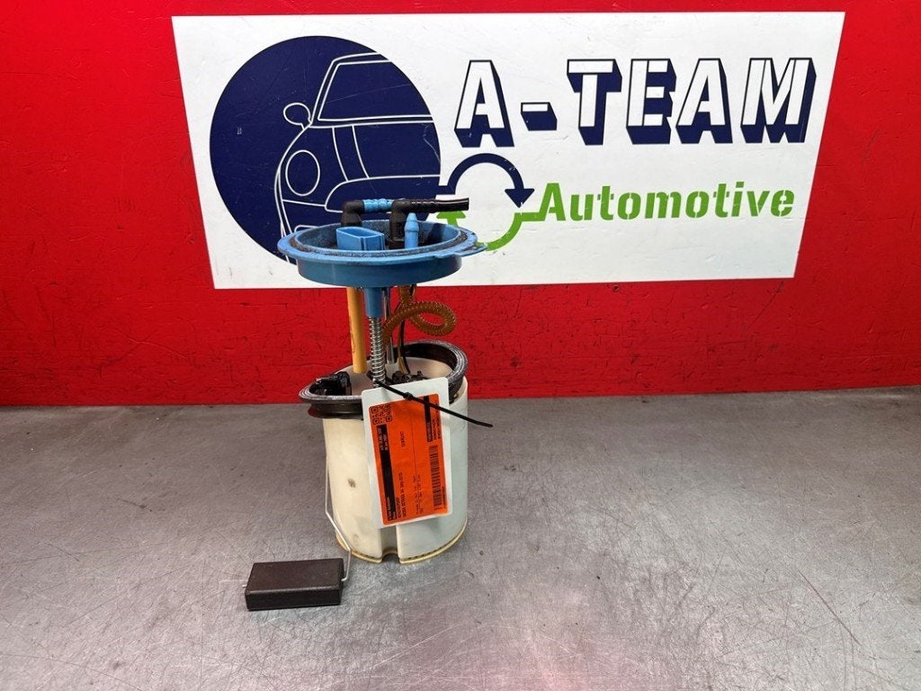POMPE CARBURANT C Skoda Octavia Combi (1Z5) (|1K0919051CL|), Utilisé, Info@skoda-auto.de, Skoda, Max-Planck-Straße  3-5
64331  Weiterstadt, DE
