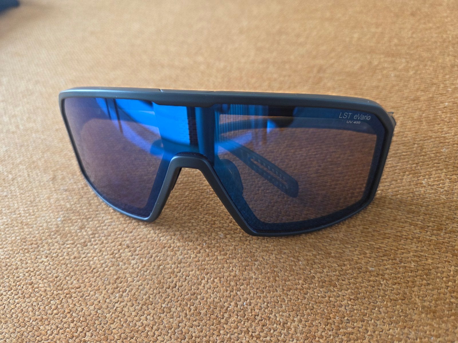 zonnebril evil eye e-sense als nieuw, Fietsen en Brommers, Ophalen of Verzenden, Zo goed als nieuw, Evil eye