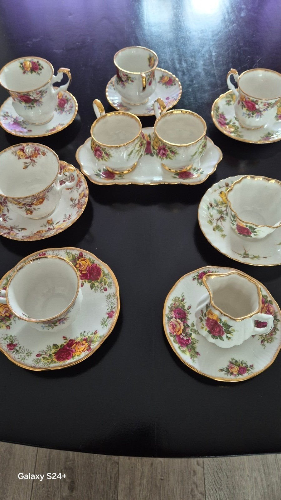 Vintage porseleinen kopjes Royal Albert, Ophalen