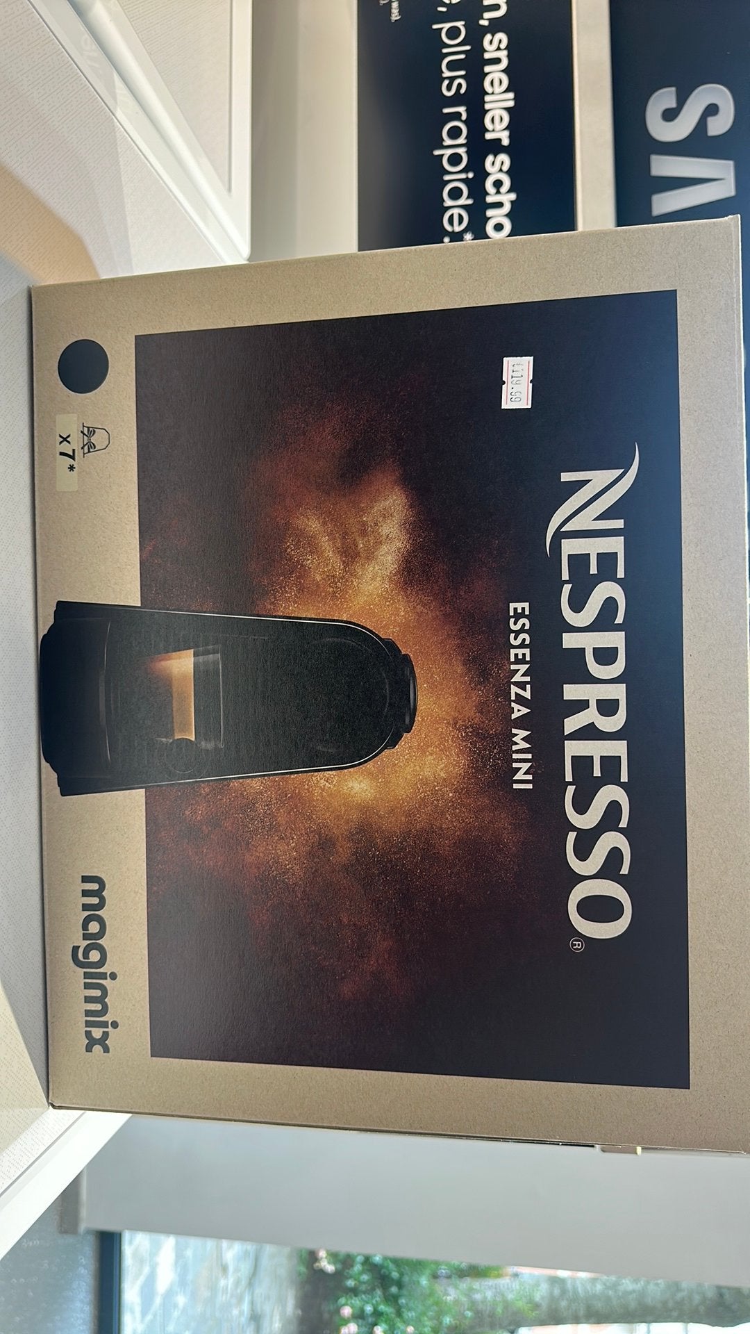 Nespresso koffiemachine essenza mini 2 jaar garantie, Ophalen, Nieuw, Espresso apparaat, Koffiepads en cups