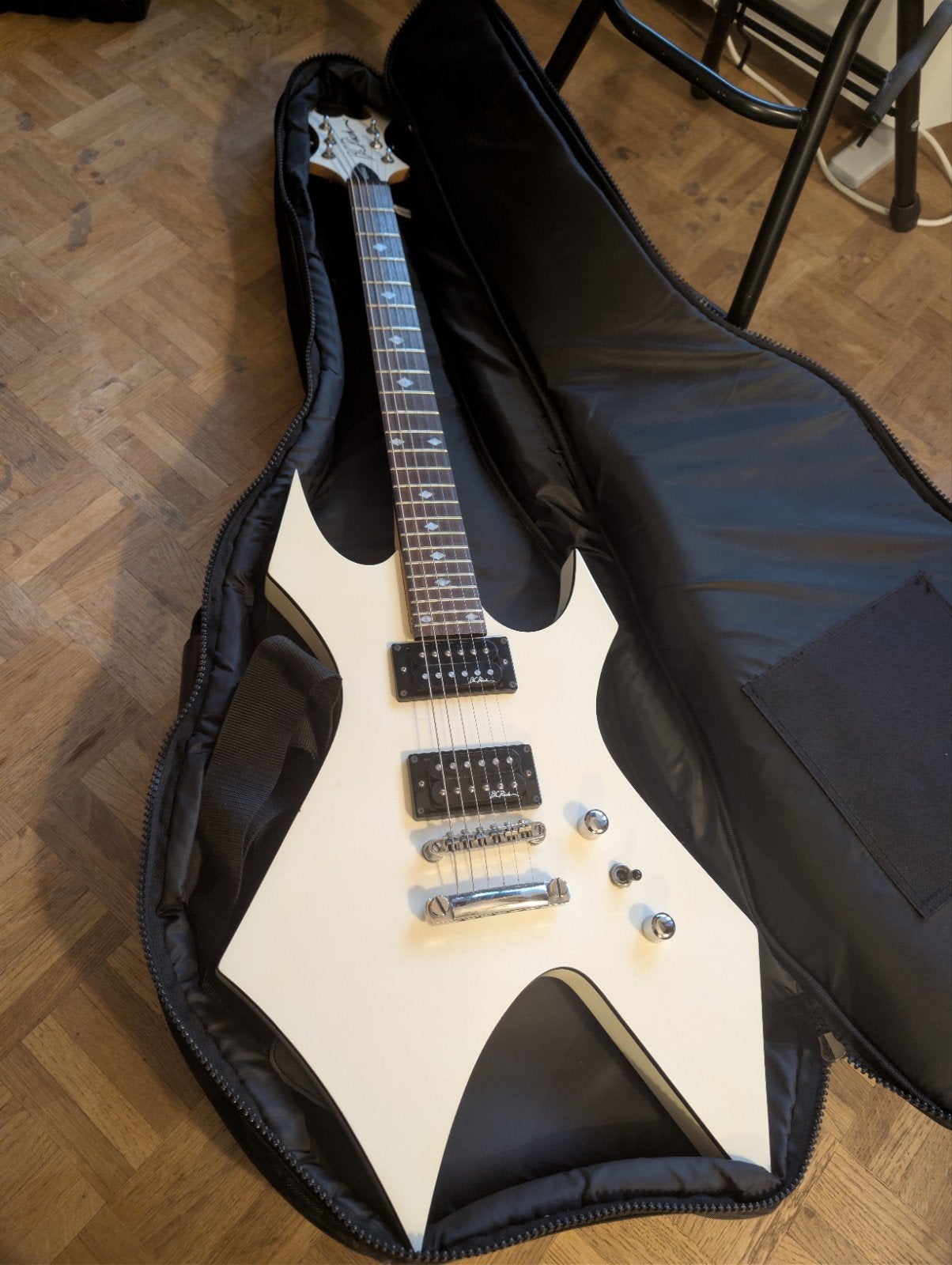 BC Rich Warlock Revenge, Muziek en Instrumenten, Gebruikt, Met versterker, Solid body, Ophalen