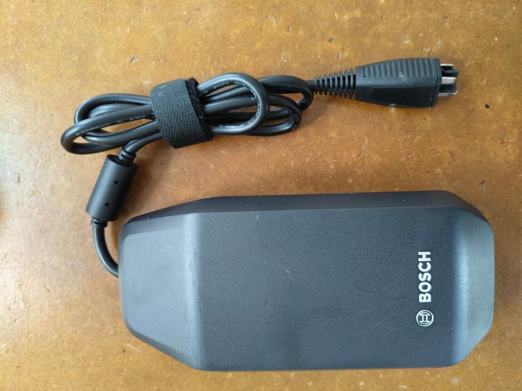 Bosch batterij elektrische fiets (A4 smart lader) NIEUW, Vélos & Vélomoteurs, Accessoires vélo | Batteries de vélo, Enlèvement