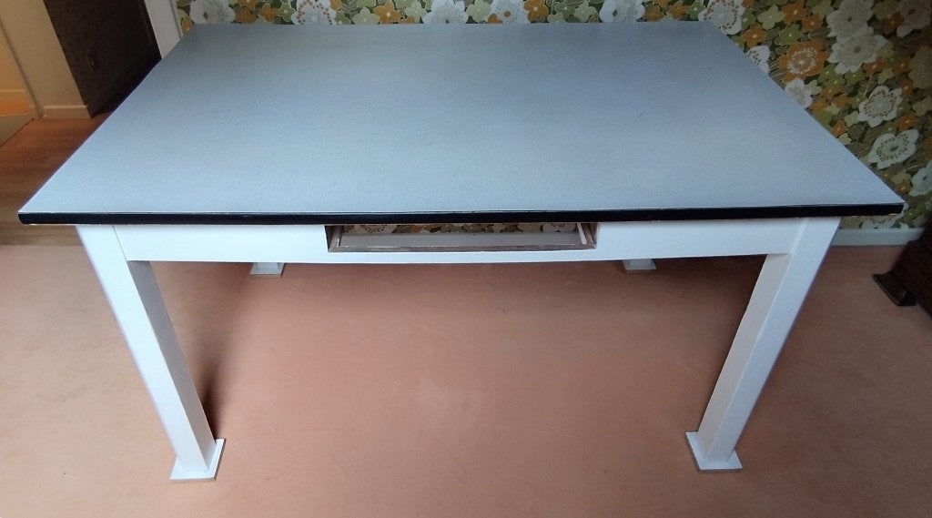 solide table en bois, Enlèvement, Utilisé