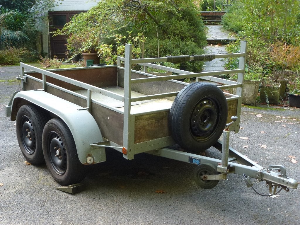 tweeassige aanhangwagen, Ophalen, Gebruikt
