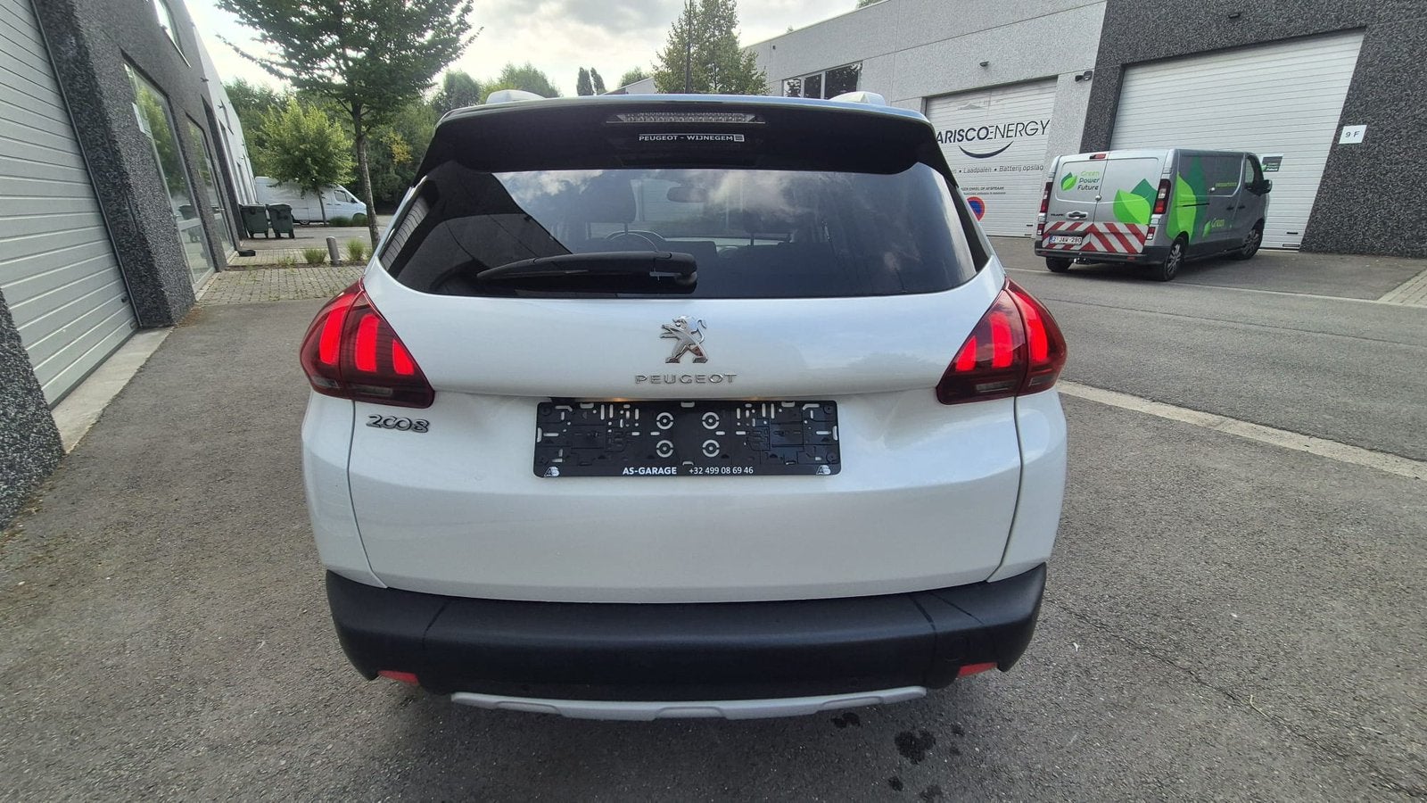 Peugeot 2008 1.2 allure/ panodak/ navi/ pdc/ camera/ 1j gara, Autos, Achat, Euro 6, Entreprise, Garantie prolongée