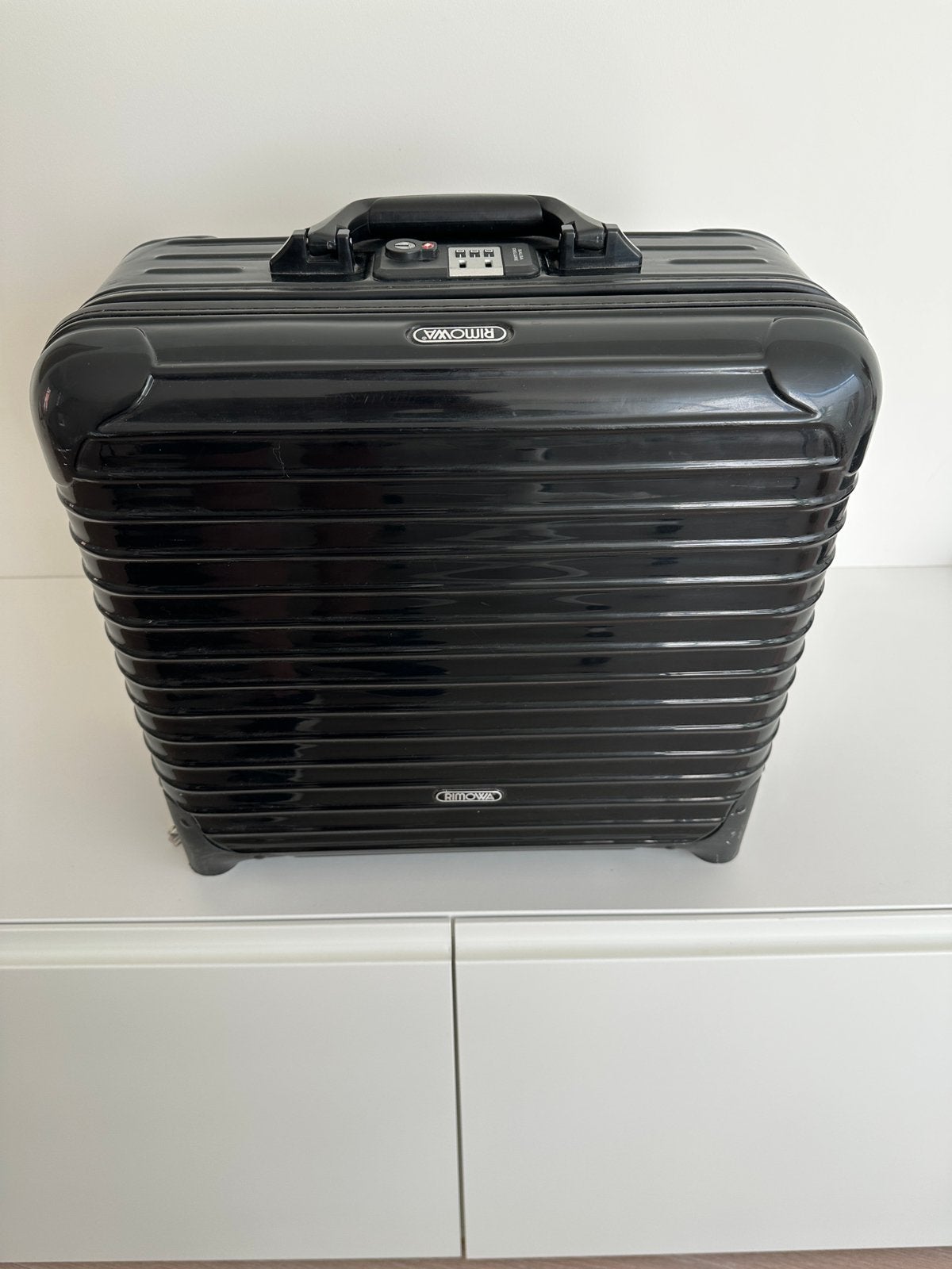 Rimowa Salsa Deluxe cabin trolley, zwart, Gebruikt, Hard kunststof, Minder dan 50 cm, 35 tot 45 cm