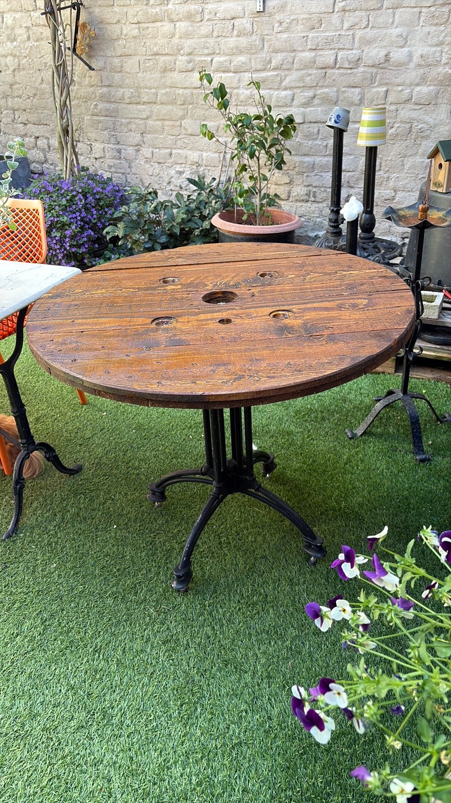 Très belle table, Enlèvement, Comme neuf, Rond, Bois