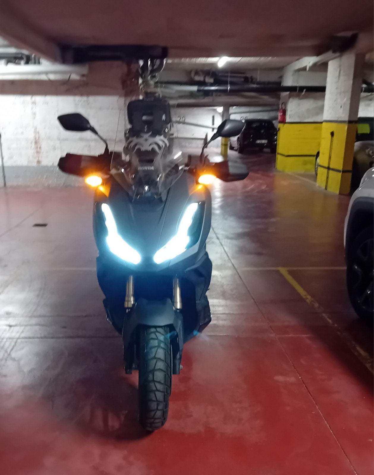 Honda ADV 350, Enlèvement, Comme neuf