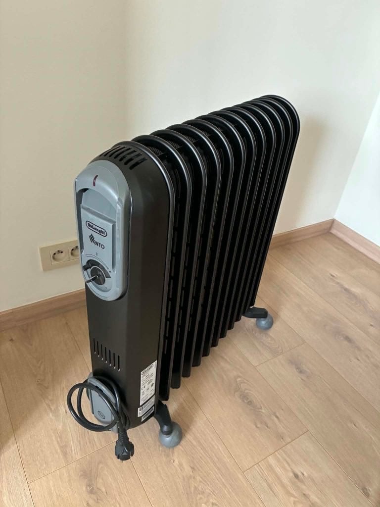 Elektrische verwarming 2300-2500 Watt, Doe-het-zelf en Bouw, Verwarming en Radiatoren, Ophalen, 30 tot 80 cm, Radiator, Minder dan 60 cm