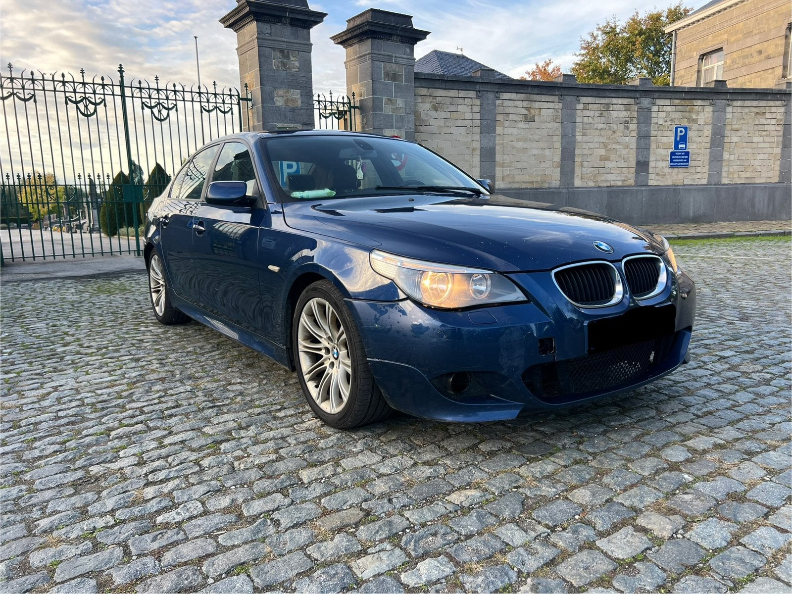 BMW e60 520d M-pack intérieur extérieur d’origine, Autos, Cuir, Noir, 5 portes, Particulier