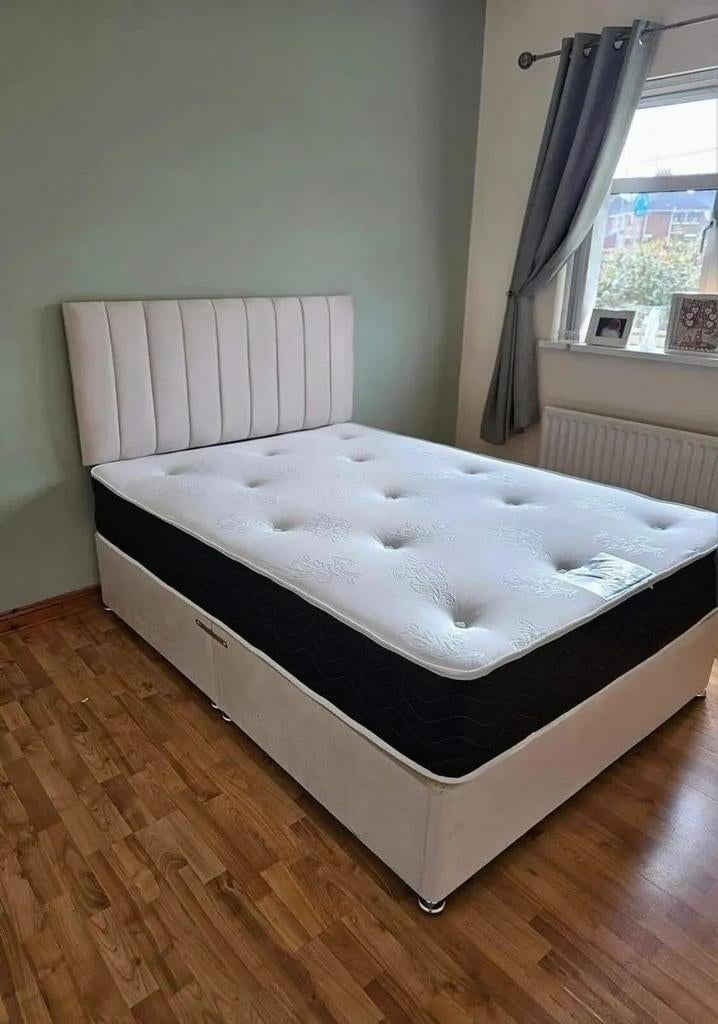 Luxe Boxspring Bed met Matras – Grijs Fluweel – Modern & Com, Enlèvement ou Envoi