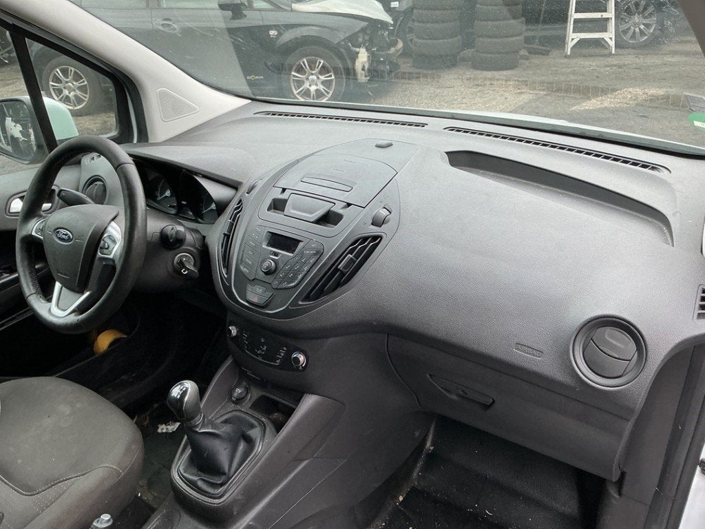 CEINTURE DE SECURITE AVANT GAUCHE Ford Transit Courier, Henry-Ford-Straße  1
50735  Köln, DE, Ford-Werke GmbH, Kunden@ford.com