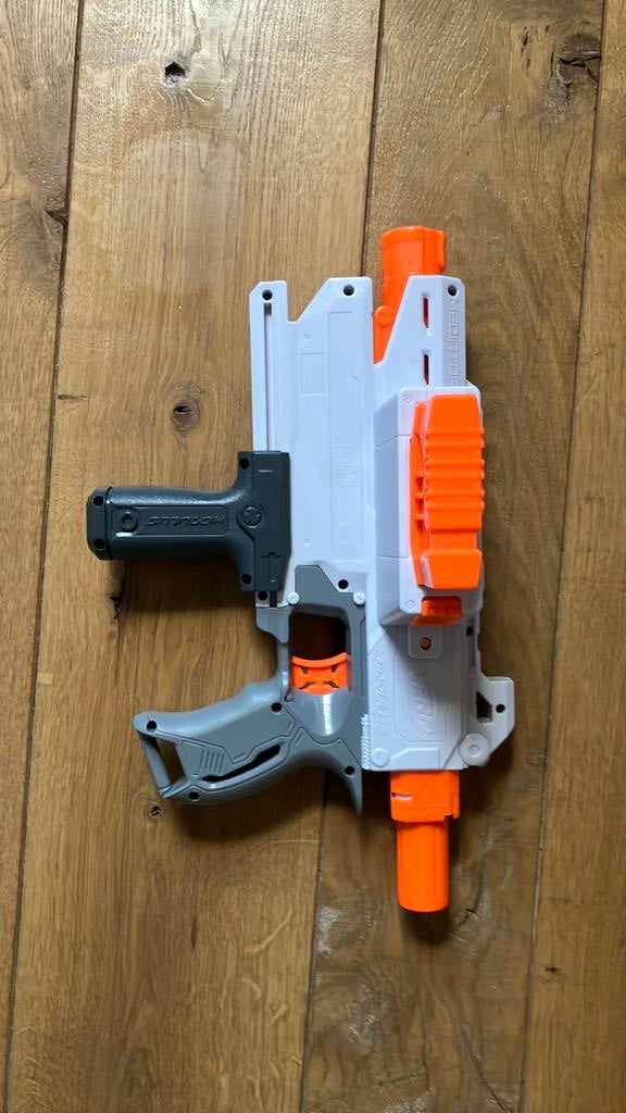 Nerf gun mediator wit met oranje, Enlèvement, Comme neuf