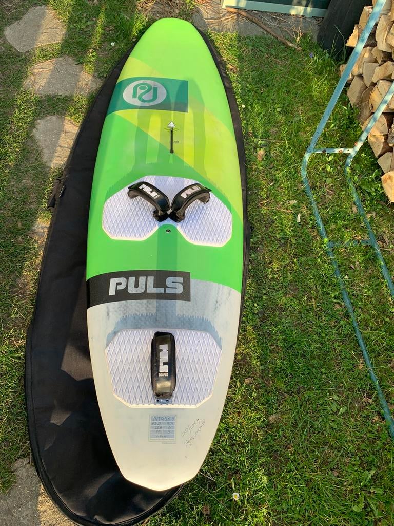 Windsurf freewave Puls 95, Sports nautiques & Bateaux, Planche à voile, Enlèvement, Comme neuf, Planche