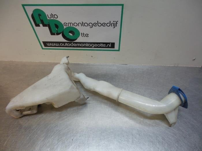 Réservoir lave-glace avant d'un Volkswagen Polo (Polo 01-), Volkswagen, -, 3 mois de garantie, Utilisé