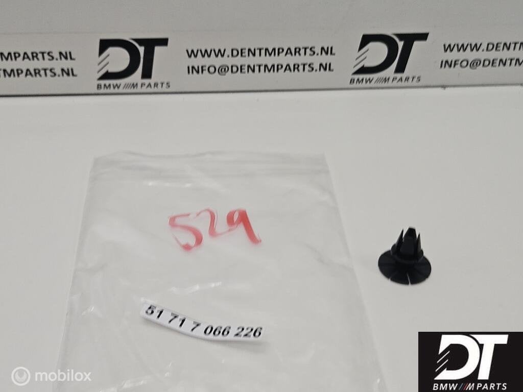 Spacer clip BMW E60 E61 E63 E64 51717066226, Auto-onderdelen, Overige Auto-onderdelen, Nieuw, Ophalen of Verzenden