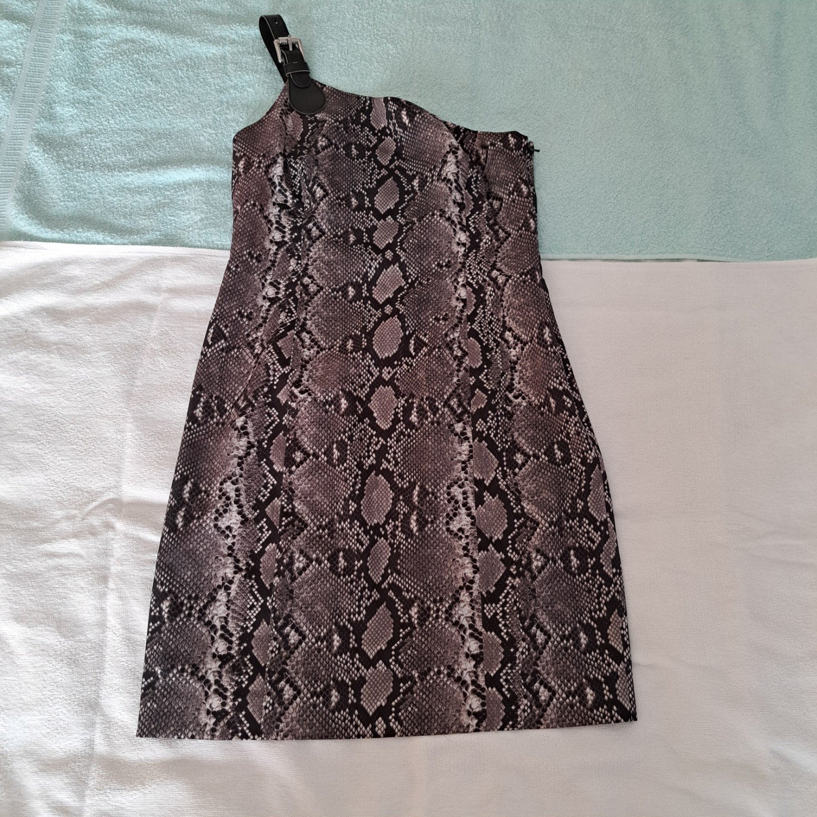 Mini-robe Michael Kors one à 2 épaules taille 36 (US4) -, Vêtements | Femmes, Robes, Comme neuf, Taille 36 (S), Gris, Au-dessus du genou