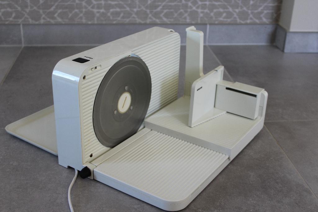 Electrische snijmachine, Ophalen, Zo goed als nieuw, Snijmachine, Wit