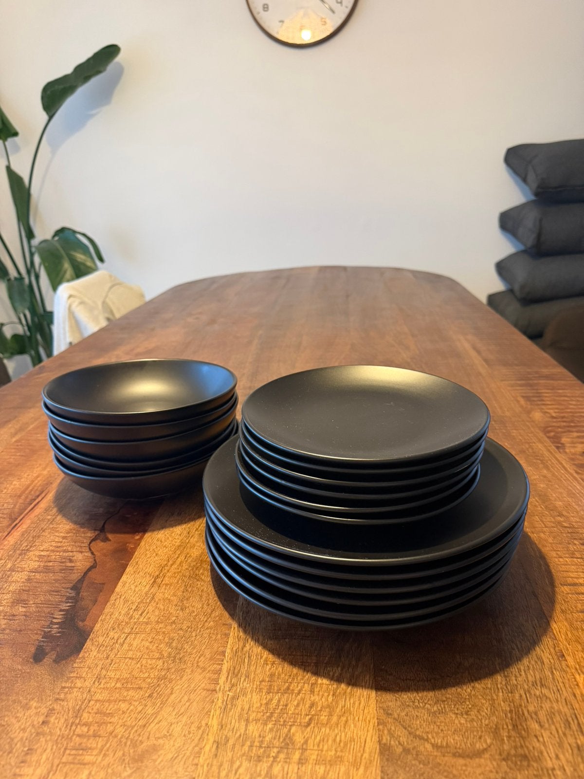 Matzwarte serviesset – 18 stuks – modern design, Ophalen