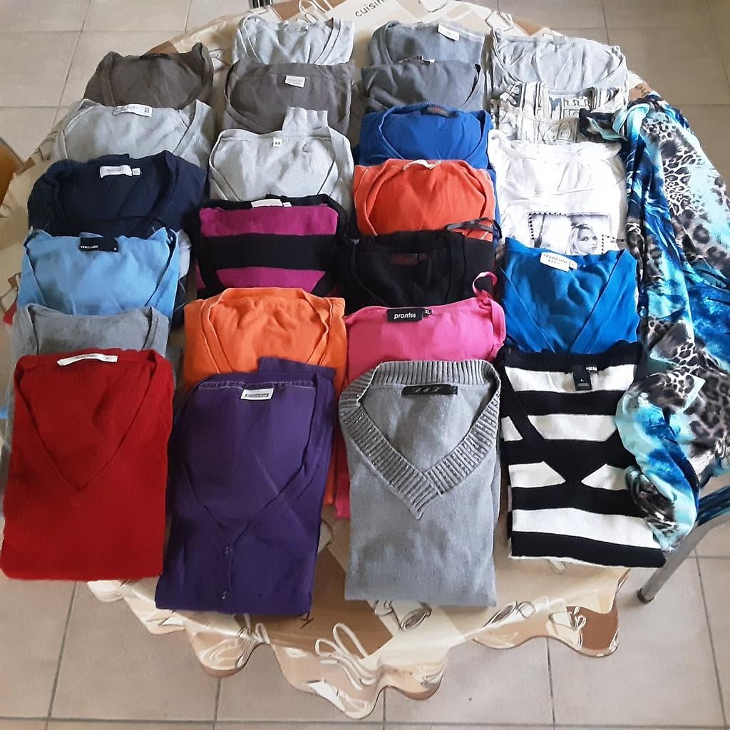 60 stuks dames kleding maat s-m-l, Ophalen, Maat 36 (S)