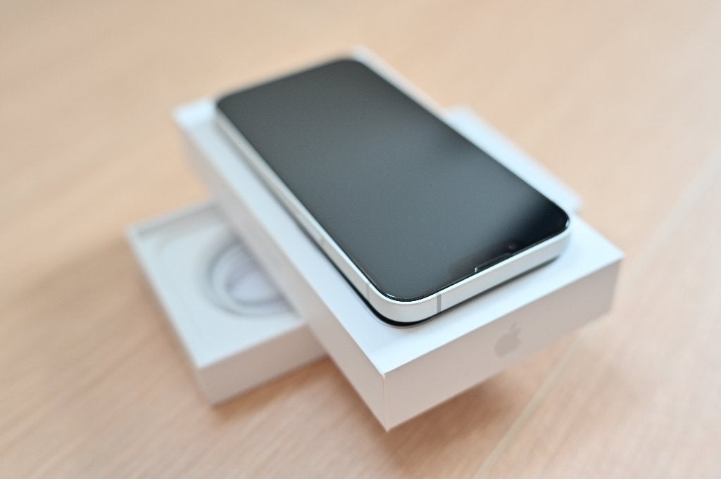 iPhone 17E (Blanc) 256Go - Comme neuf, Telecommunicatie, IPhone 17e, Wit, Zo goed als nieuw, Zonder simlock