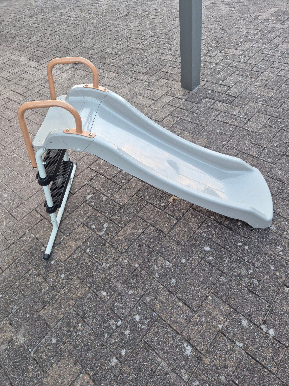 klein schuifafje, Ophalen