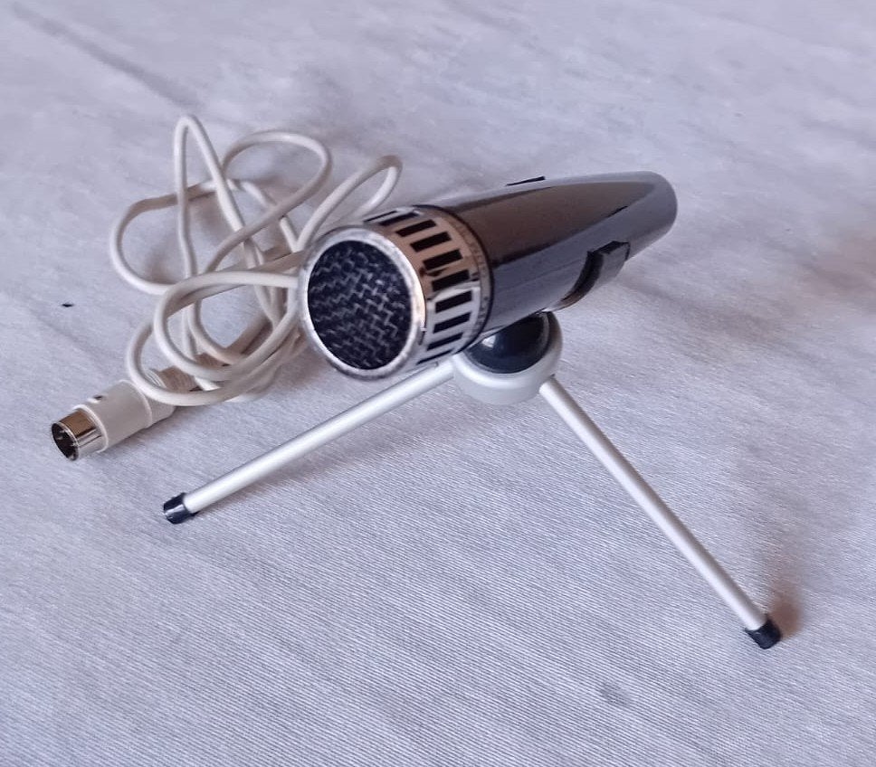 Grundig tafelmicrofoon, Ophalen, Gebruikt