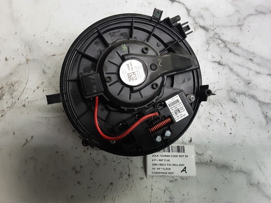 RADIATEUR MOTEUR Volkswagen Touran (5T1) (3Q1819021), Volkswagen, Mevr. I. Hauben, Utilisé, Rue de l'Espoir 34 34
4030  GRIVEGNÉE, BE