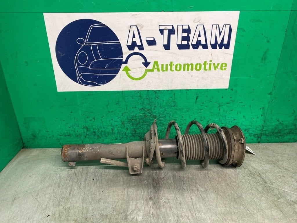 AMORTISSEUR OU ABSORBEUR DE CHOC AVANT DROIT (|5Q0413031GD|), Autos : Pièces & Accessoires, Auto-Union-Straße  1,
85057  Ingolstadt, DE