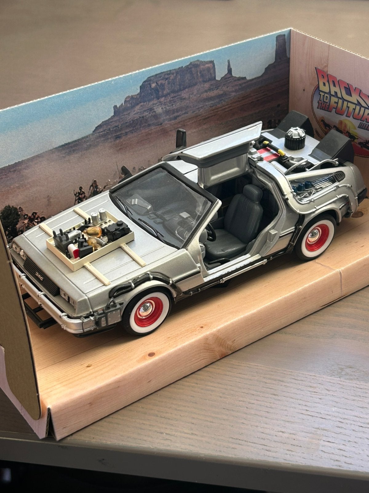 Voiture DeLorean retour vers le futur, Enlèvement, Neuf, Voiture