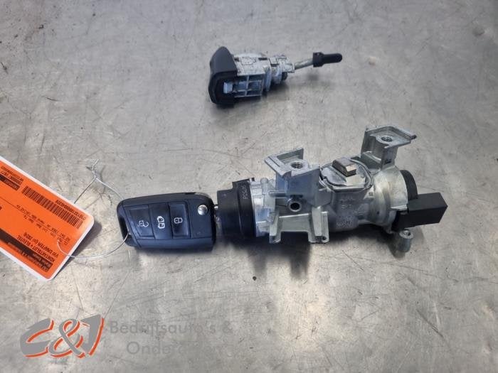 Serrure de contact + clé d'un Volkswagen Crafter, Volkswagen, -, 3 mois de garantie, Utilisé
