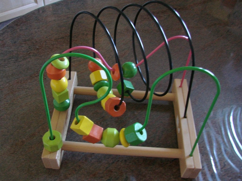 speelgoed: 2 houten rijgparels puzzels voor peuters, Enfants & Bébés, Enlèvement, Neuf, Autres types