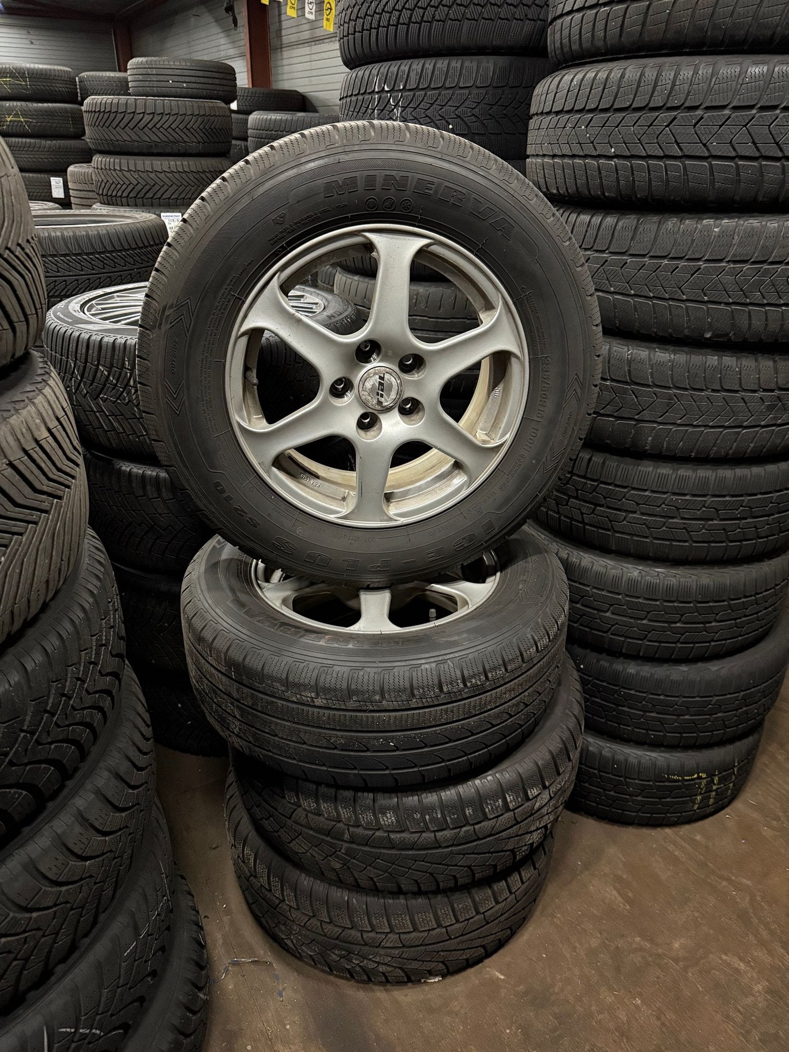 Winterset toyota rav4, Pneus et Jantes, Pneus hiver, -, 16 pouces