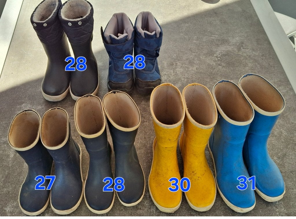 Regenlaarzen en sneeuwlaarzen kinderen (maat 27 tot 31), Kinderen en Baby's, Kinderkleding | Schoenen en Sokken, Ophalen, Gebruikt