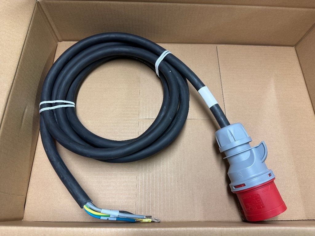 5 polige 32A stekker met 5m  6mm2 kabel, Ophalen of Verzenden, Nieuw, Apparatuur