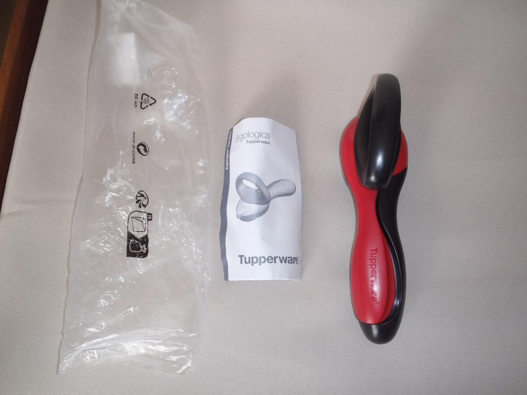 Ouvre-boîte - dessertisseur Tupperware, Maison & Meubles, Cuisine| Tupperware, Enlèvement ou Envoi, Neuf, Autres types