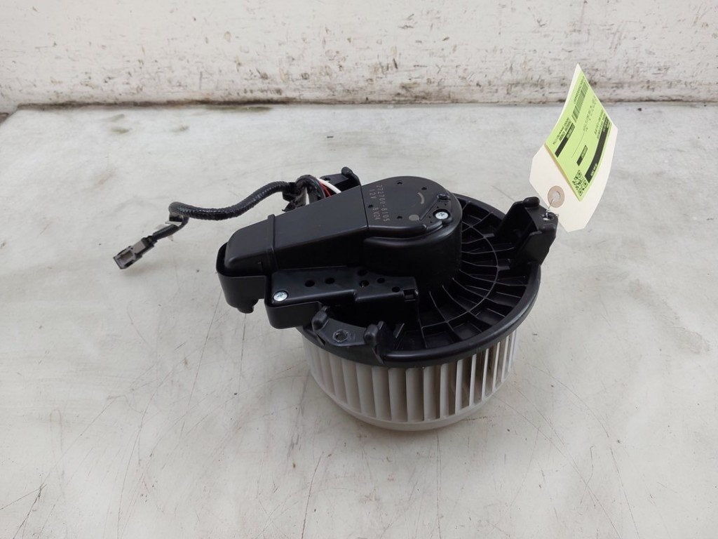 VENTILATEUR RADIATEUR MOTEUR Toyota RAV4 (A4), Kundenbetreuung@toyota.de, Toyota, Utilisé, Toyota-Allee 2
50858  Köln, DE