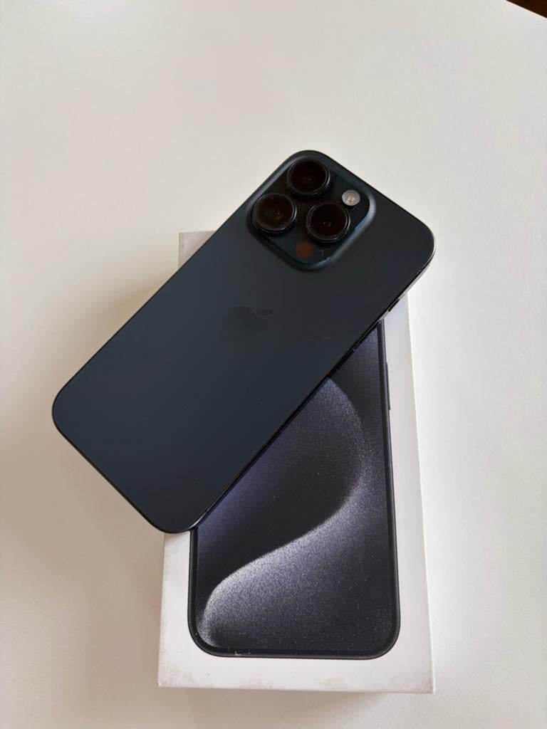 Iphone 15 pro 128Go, Telecommunicatie, Mobiele telefoons | Apple iPhone, Zo goed als nieuw, 128 GB, iPhone 15 Pro, Ophalen of Verzenden
