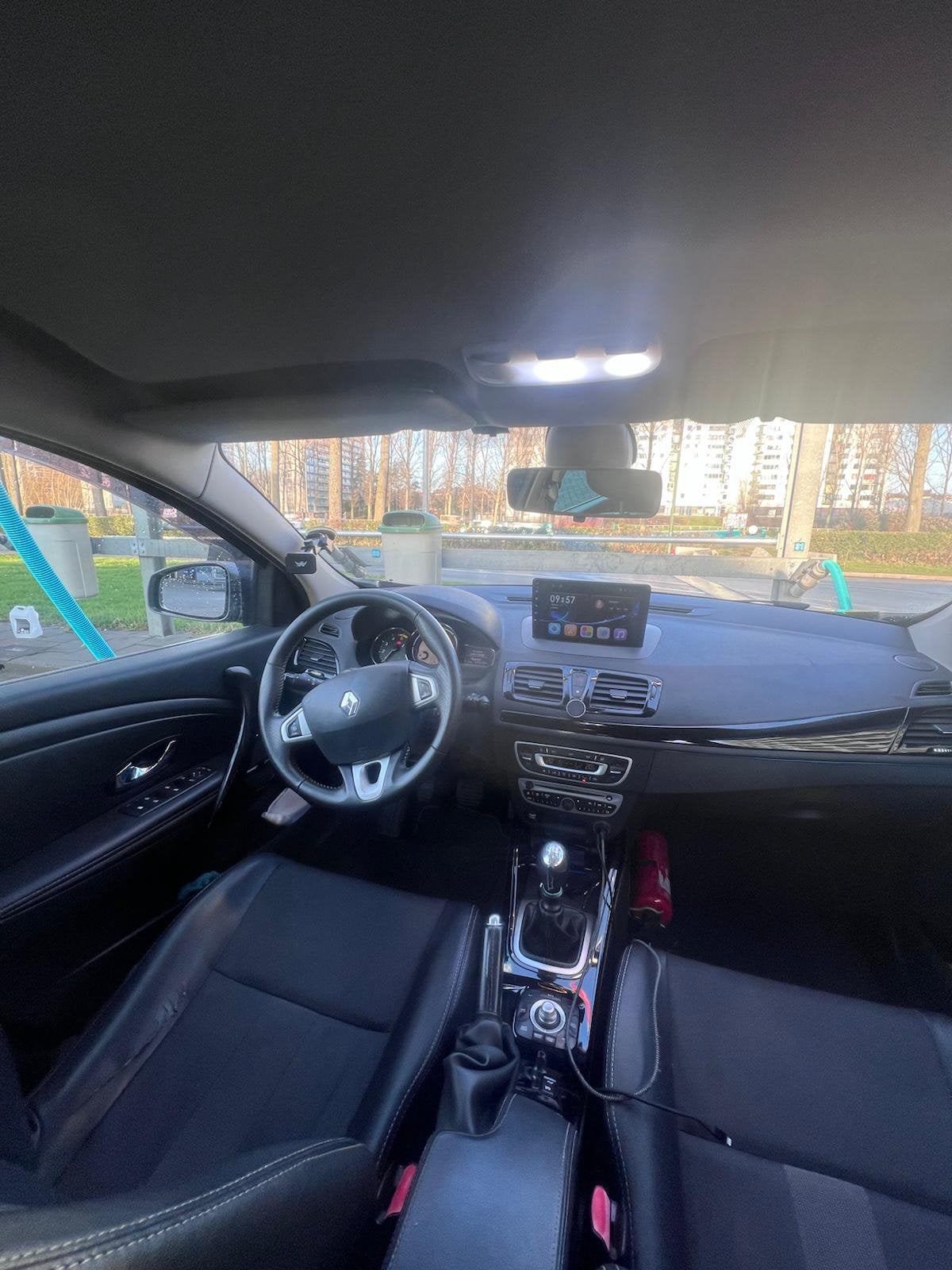 Je vende Renault Megane 3, Auto's, Euro 5, 4 cilinders, Zwart, Overige kleuren