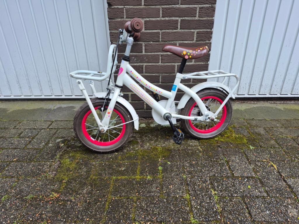 Meisjes fiets van het merk Lief, Fietsen en Brommers, Fietsen | Kinderfietsjes, Ophalen, Zijwieltjes