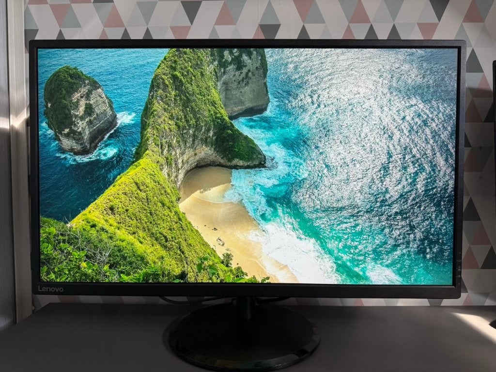 Lenovo D32q-20 32 inch QHD Monitor, Zo goed als nieuw, DisplayPort, 61 t/m 100 Hz, Quad HD (2K)