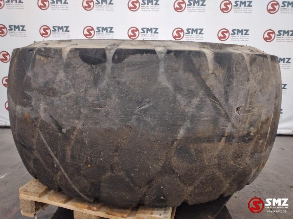 Occ pneu industriel Bridgestone 29.5R25, Autos : Pièces & Accessoires, Utilisé, Autres marques, Autres pièces automobiles