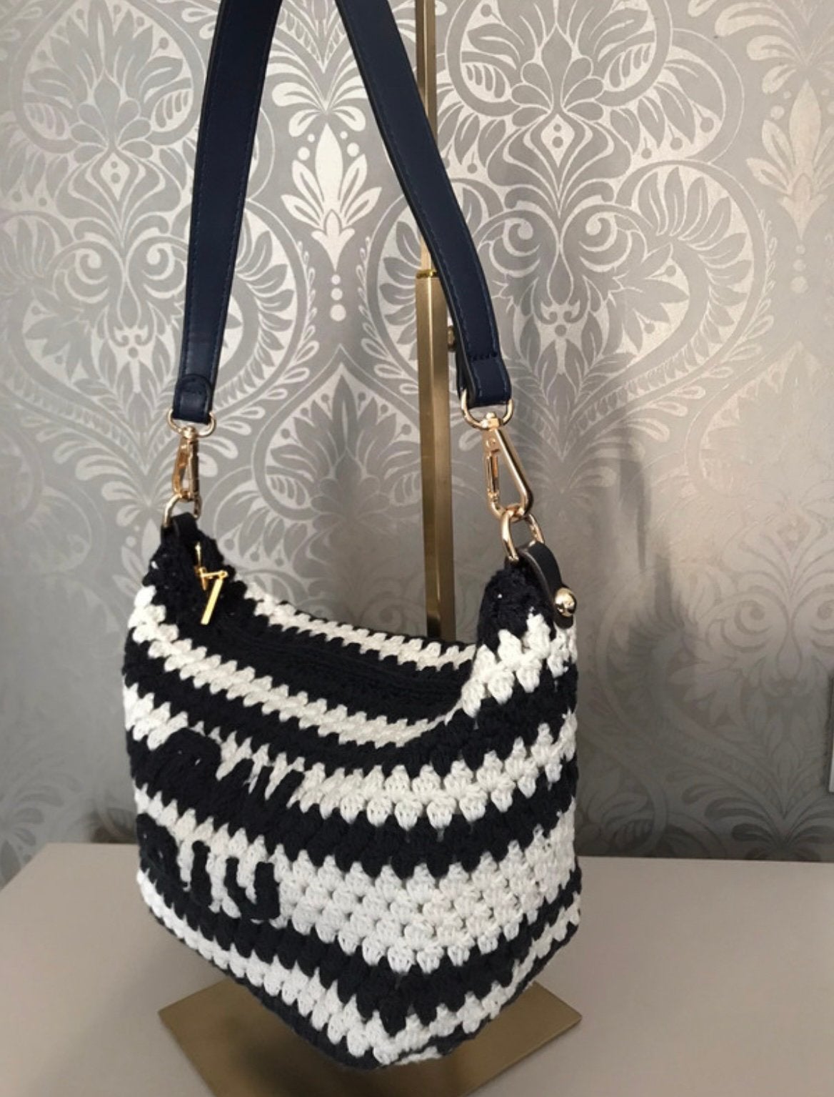 Miu Miu pouch look a like, Handtassen en Accessoires, Tassen | Damestassen, Ophalen, Zo goed als nieuw, Blauw