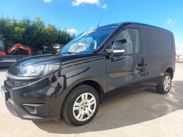 Option complète du multijet Fiat Doblo 1.6 (11000+TVA), Achat, 6 portes, Euro 6, Entreprise
