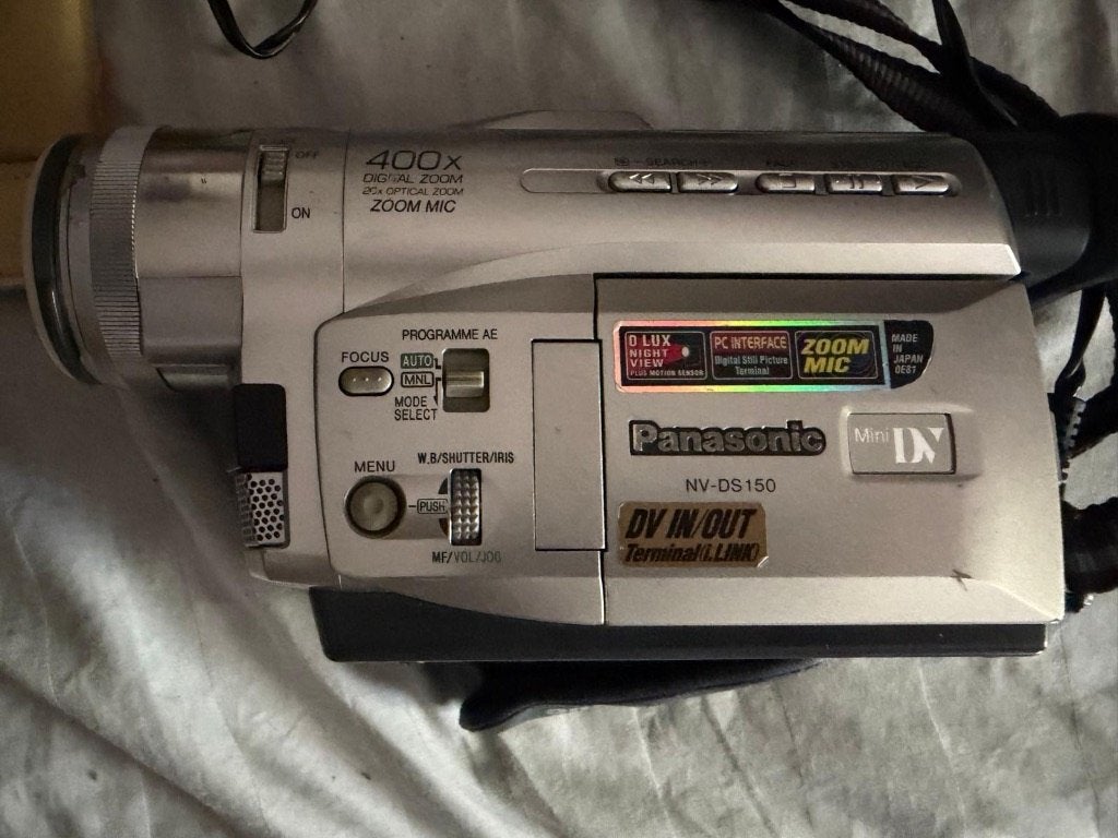 Panasonic NV-DS150 MiniDV camcorder + orig lader en accu, Enlèvement, Caméra, Panasonic