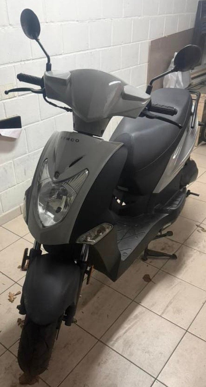 Kymco Agility (grijs), Fietsen en Brommers, Scooters | Kymco, Gebruikt, Agility, Klasse A (25 km/u), Benzine, Ophalen