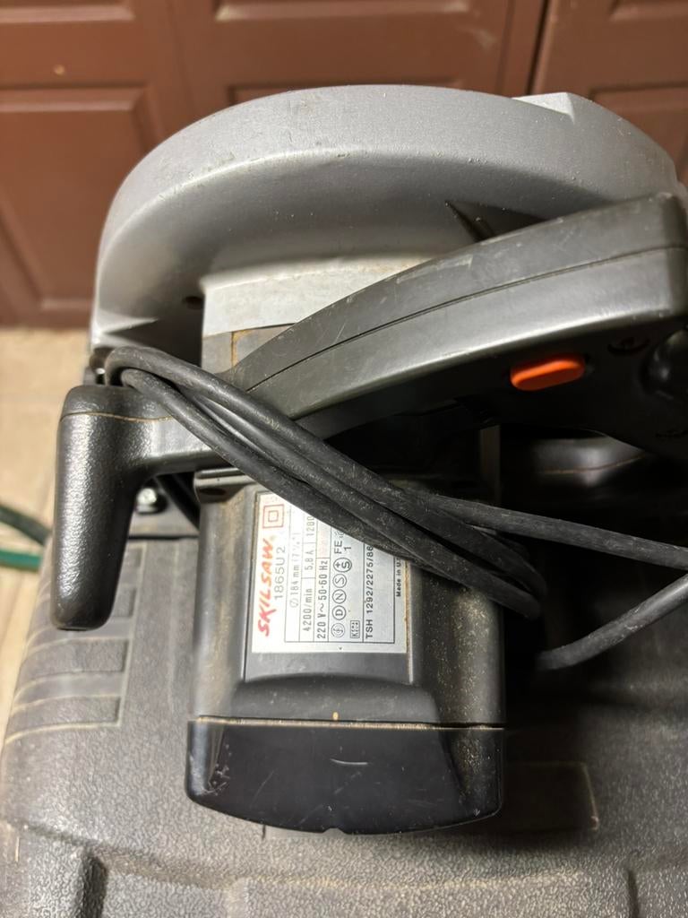 Cirkelzaag skilsaw, 1200 watts ou plus, 30 à 70 mm, Enlèvement, Utilisé