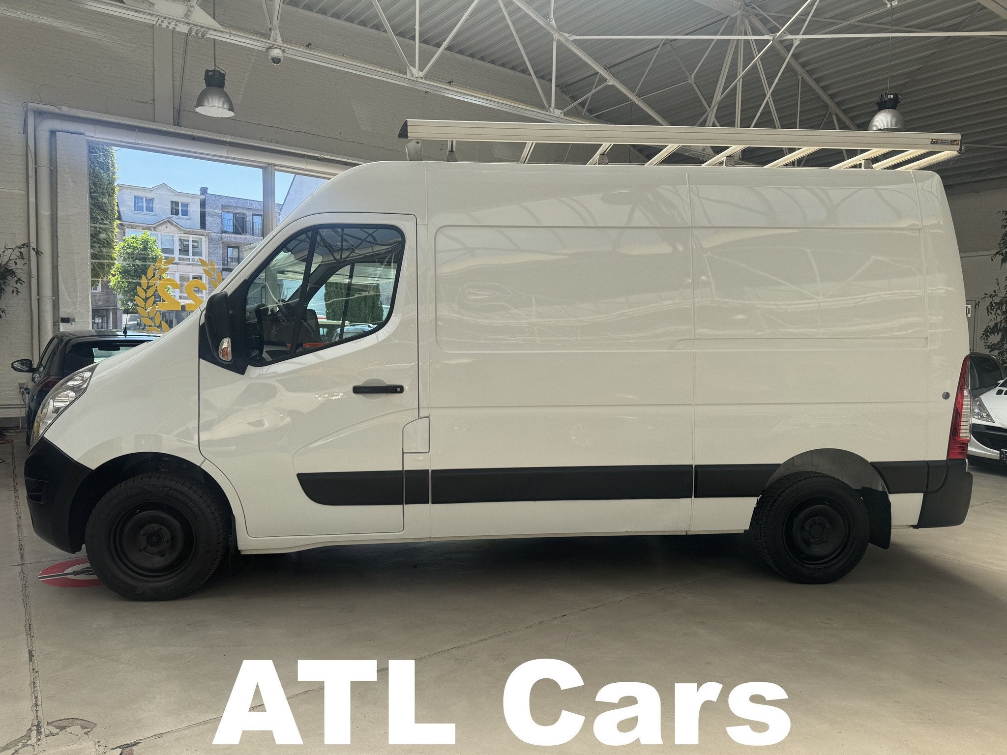 Renault Master 2.3 Diesel | Lichte vracht | EURO 5 | Trekhaa, Auto's, Renault, 4 deurs, Gebruikt, 4 cilinders, 136 pk